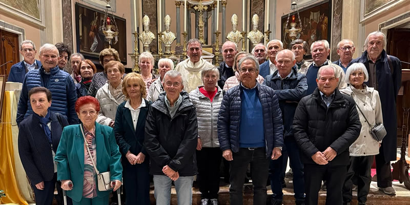 Cassago: don Franco celebra la messa per i coscritti del 1949