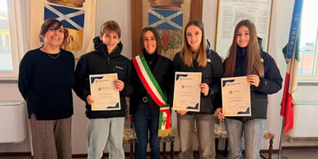 barzagoborsestudiopr.jpg (22 KB)