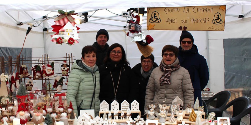 natalesolidarietaprima.jpg (99 KB)