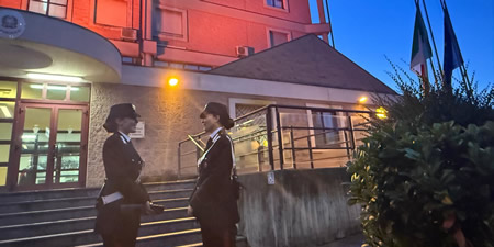 comandoarancione1pr.jpg (35 KB)