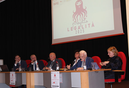 leccolegalitaprima.jpg (45 KB)