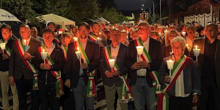 Paderno_fiaccolata_PRIMA.jpg (89 KB)