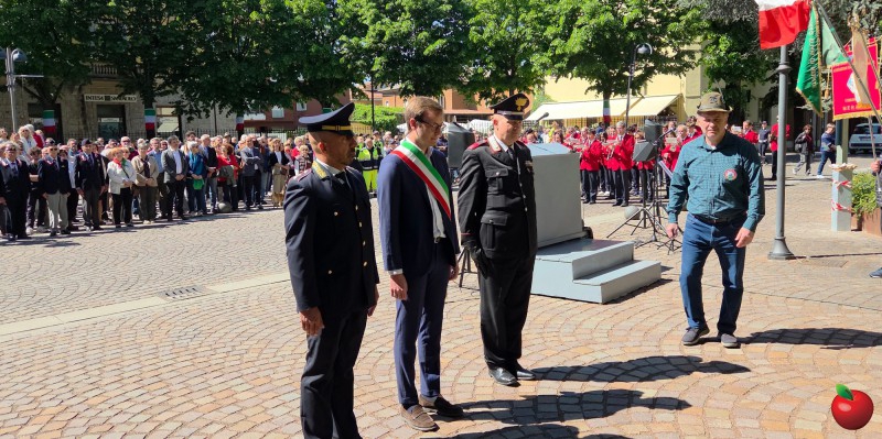 merate25aprilepr.jpg (291 KB)