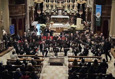 sironebandaprima.jpg (36 KB)