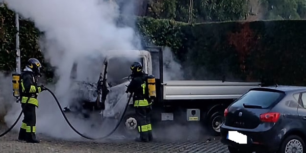 MerateFurgocinoFiammePRIMA.jpg (87 KB)