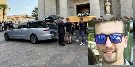 Brivio_funerale_manzini2PRIMAOK.jpg (85 KB)