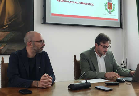 casatenovoedificipr.jpg (16 KB)