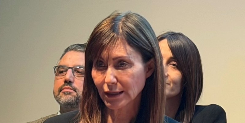 annacogliardi.jpg (97 KB)